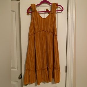 Orange tie-sleeve maternity dress